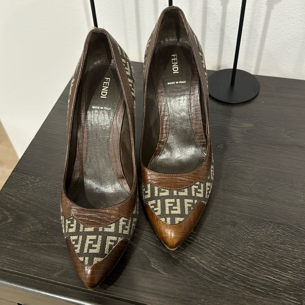Fendi pumps